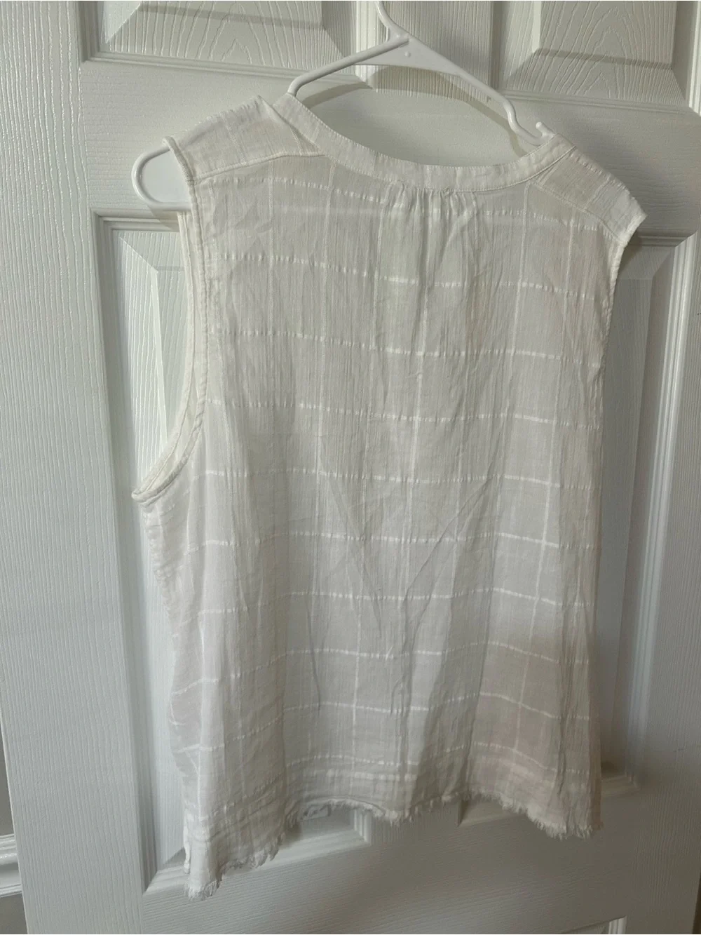 Carve Designs XL Dylan Tank in white. - Picture 2 of 6